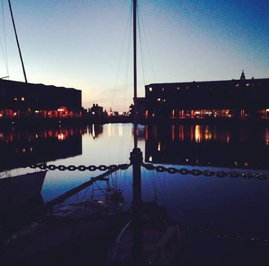 ALBERTDOCK_NIGHTTIME_550PX