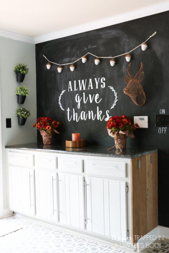 fall-chalkboard-art-decor-4