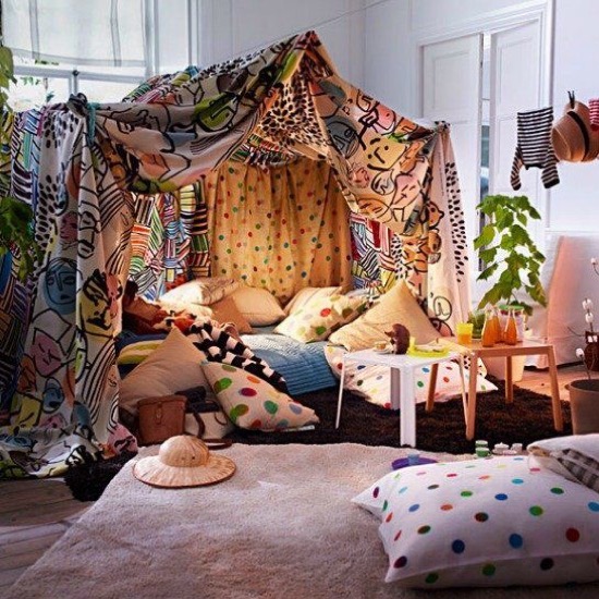 Weekend Inspo - Fun Blanket Forts!